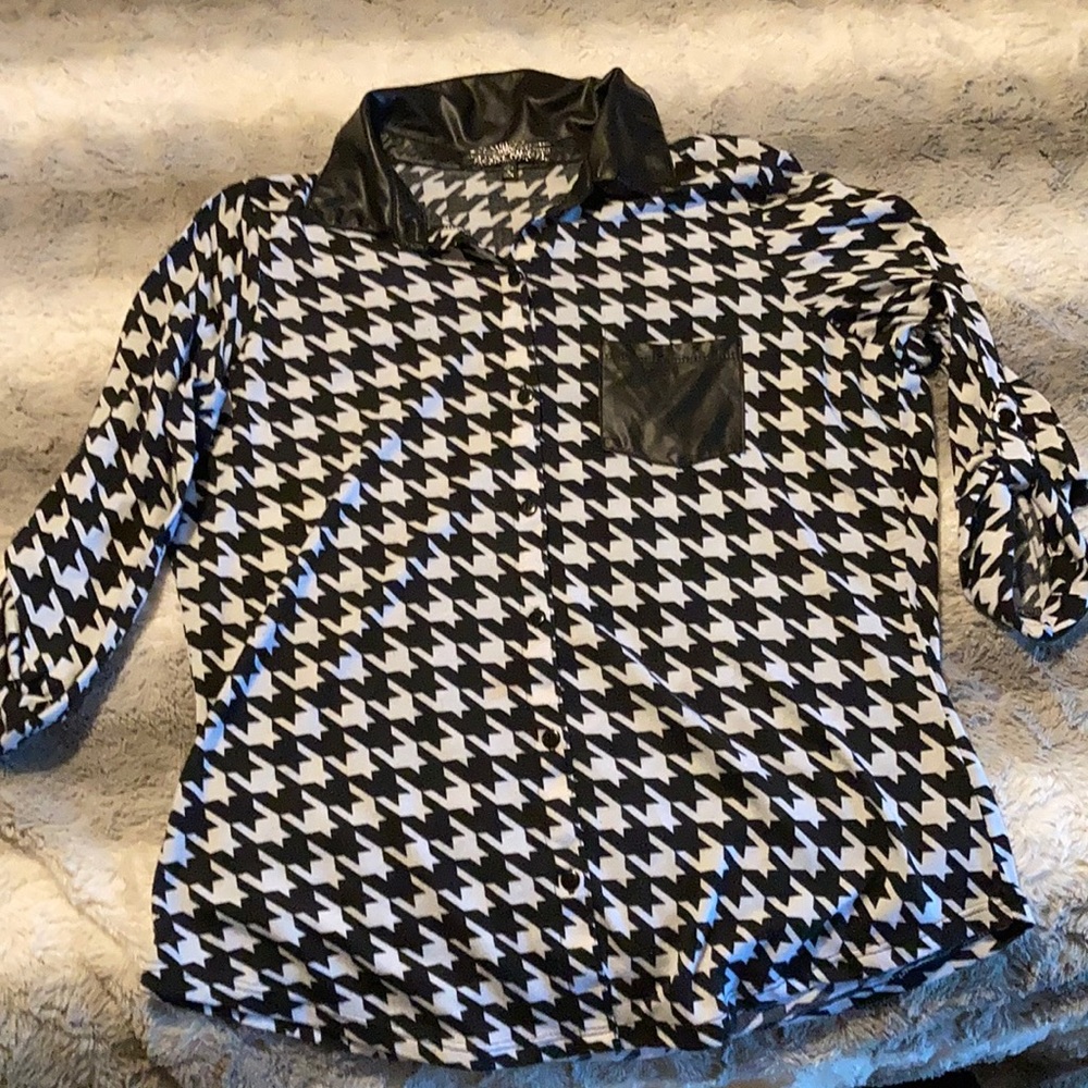 Houndstooth print shirt